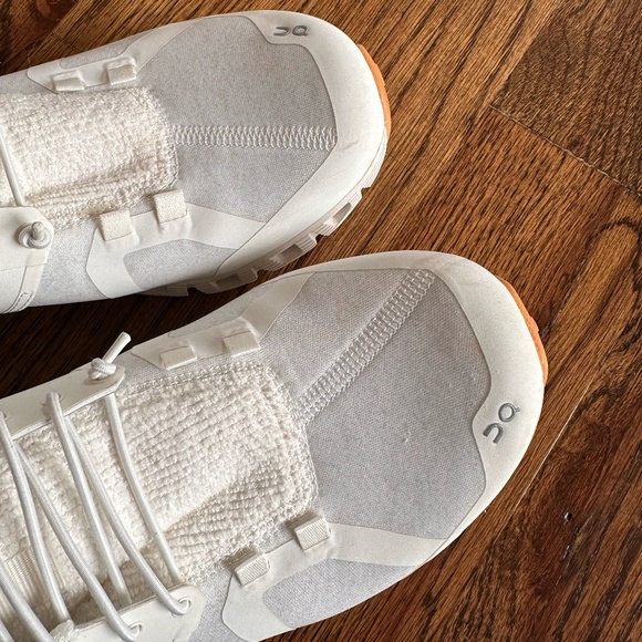 On Cloud Women's Shoes White Sand Size: 7.5 - Picture 3 of 5